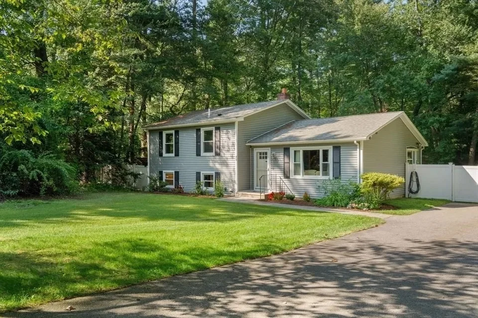 Photo of 75 Westview Street