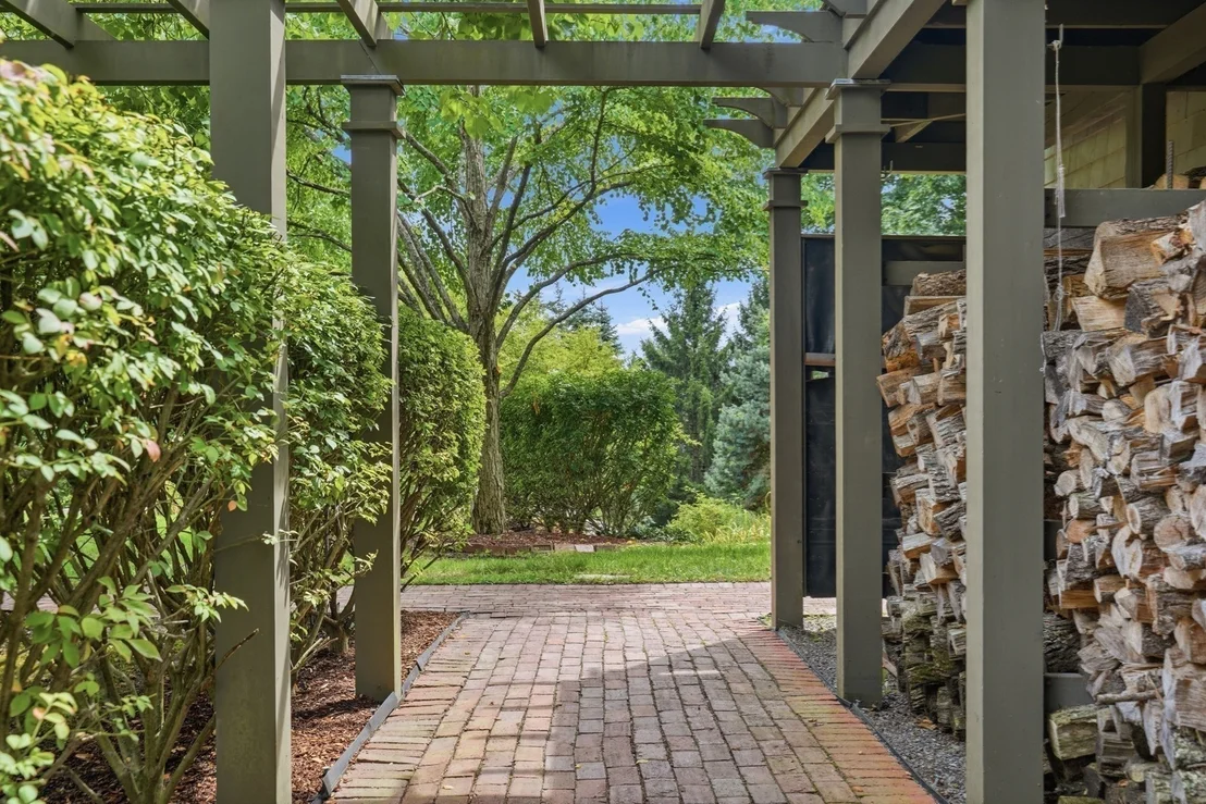 Photo of 49 Willard Common