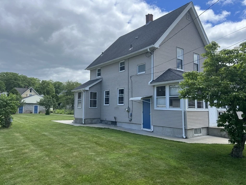 Photo of 182 Sewall Street