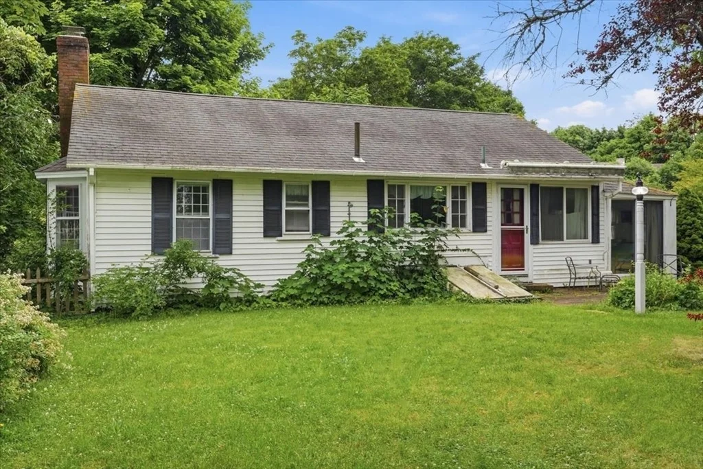 Photo of 127 Pine Ave