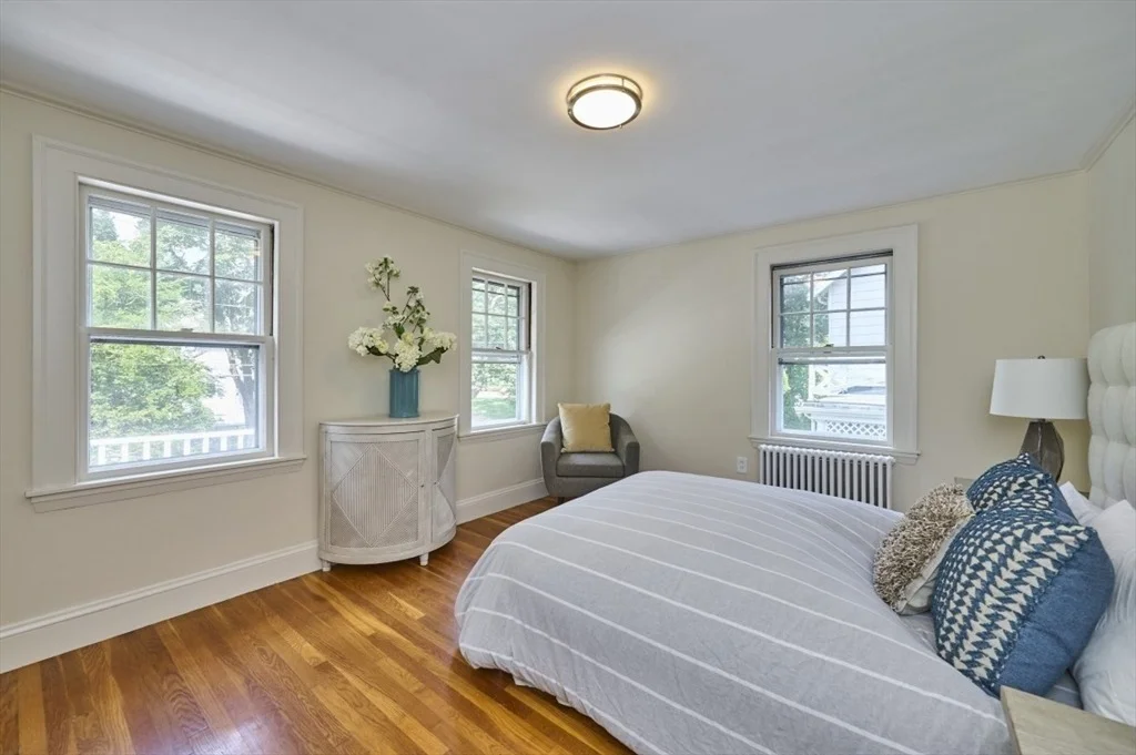 Photo of 16 Fairlee Rd