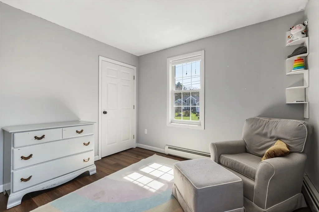 Photo of 18 Forestview Dr