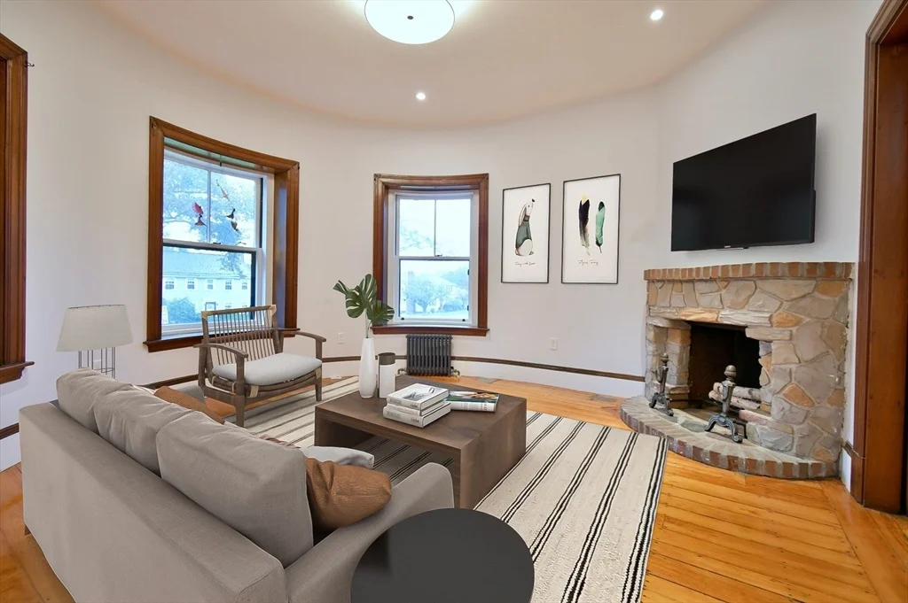 Photo of 141 Beacon St