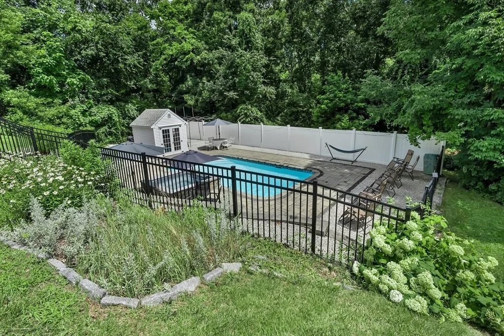 Photo of 6 Fleuette Drive