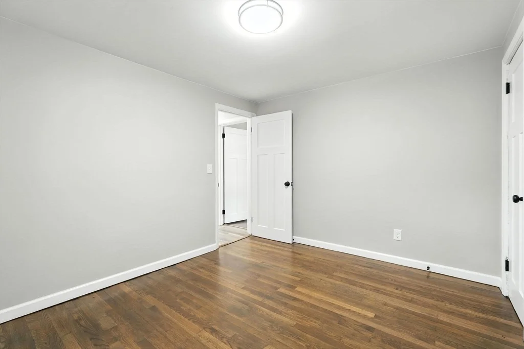 Photo of 117 Croyden Ter