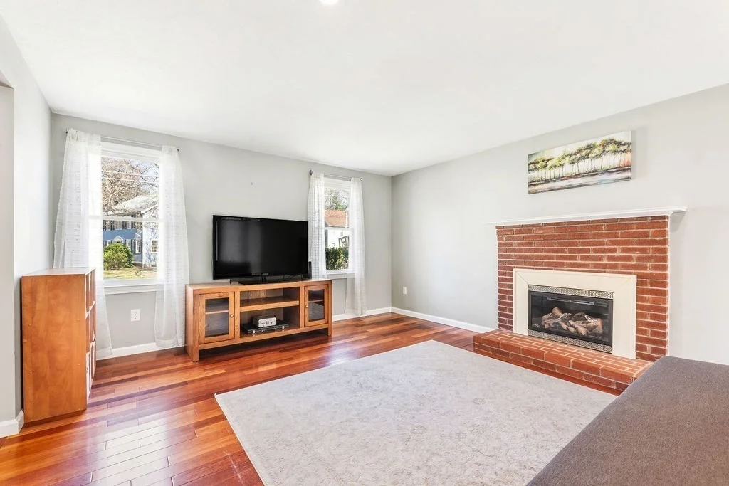 Photo of 192 Fairway Dr