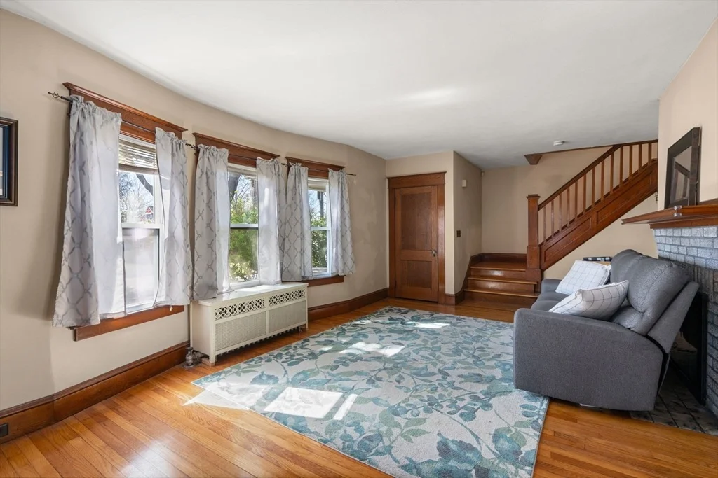 Photo of 217 Ellsworth Ave