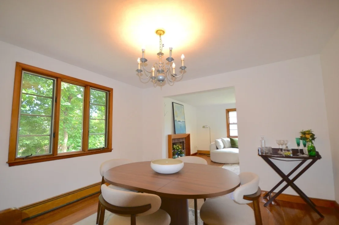 Photo of 84 Oak Street