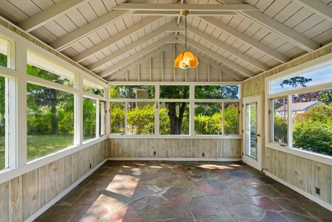 Photo of 40 Valentine Rd