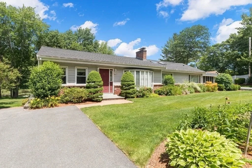 Photo of 4 Johns Ave