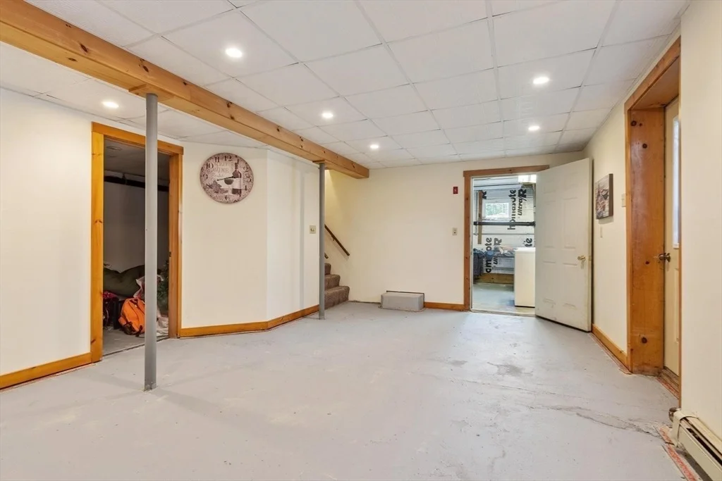 Photo of 165 Hockanum Road