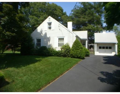 Photo of 15 Diana Dr