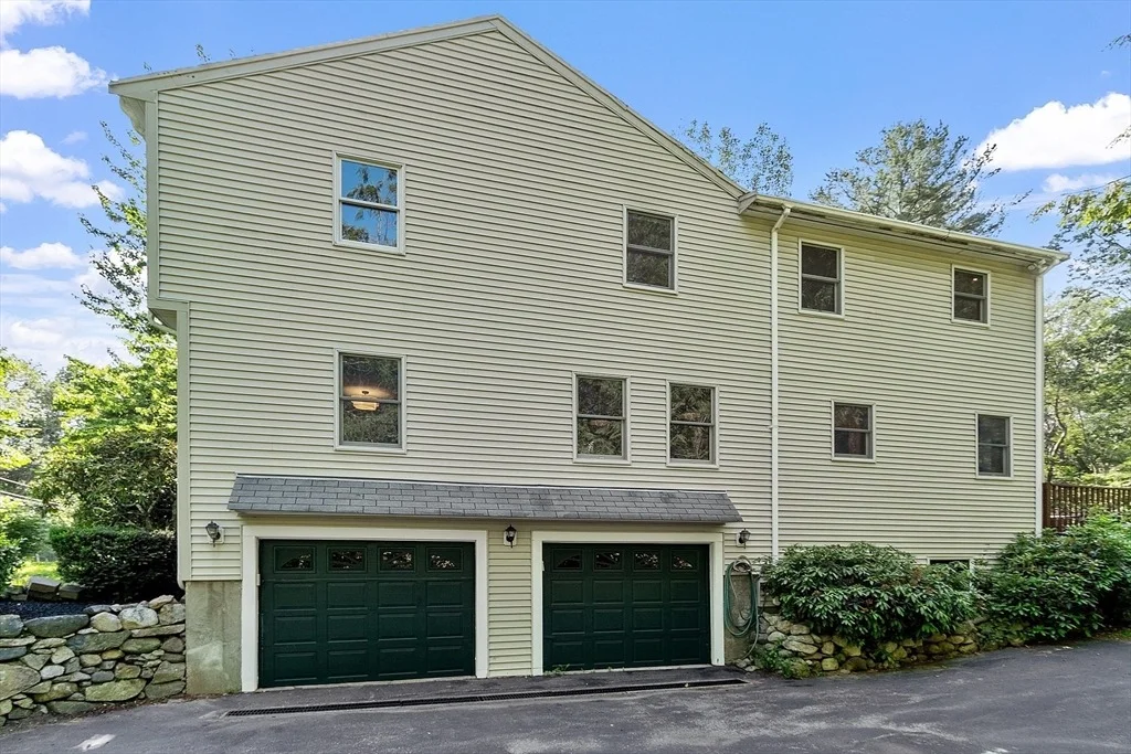 Photo of 1 Sheffield Circle