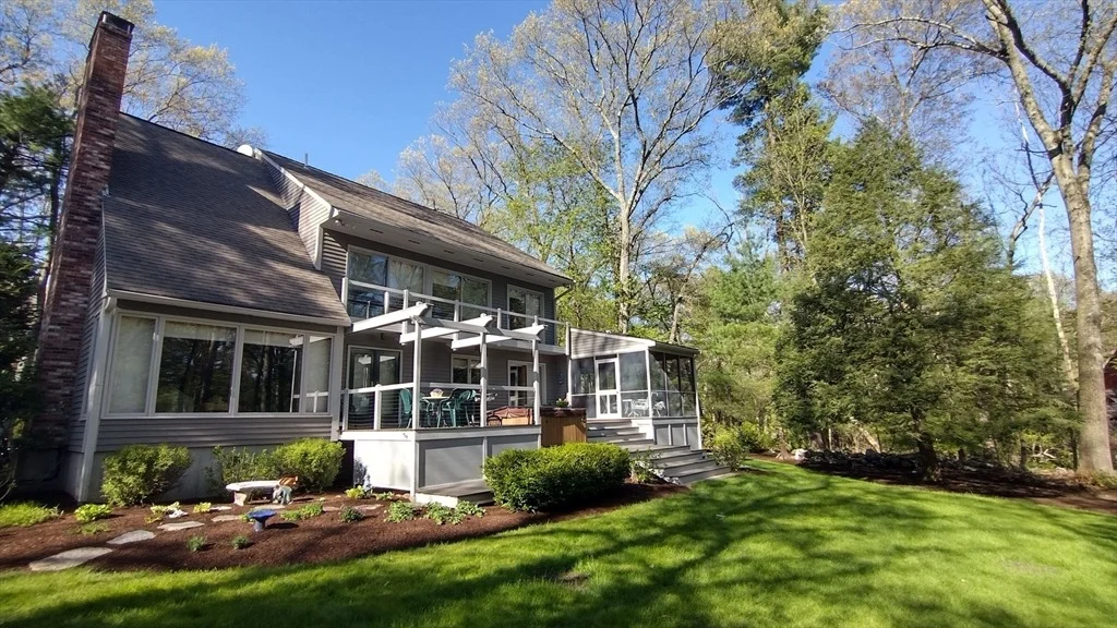 Photo of 433 Grove St