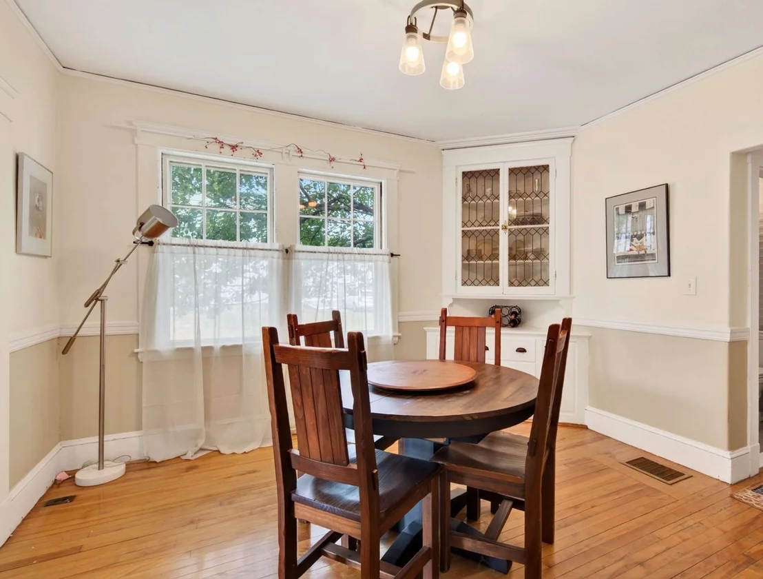 Photo of 362 Mount Vernon St