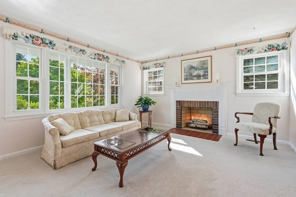 Photo of 32 Hammersmith, Dr.