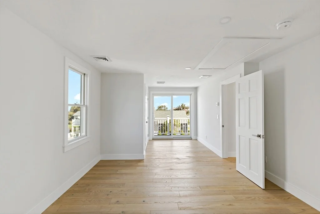 Photo of 59 Tupper Ave