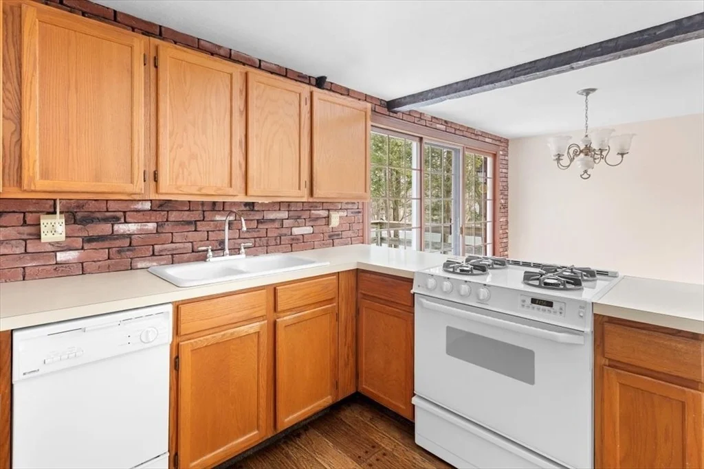 Photo of 110 Kimball Rd