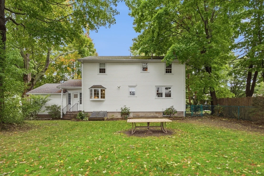 Photo of 11 Van Brunt Avenue