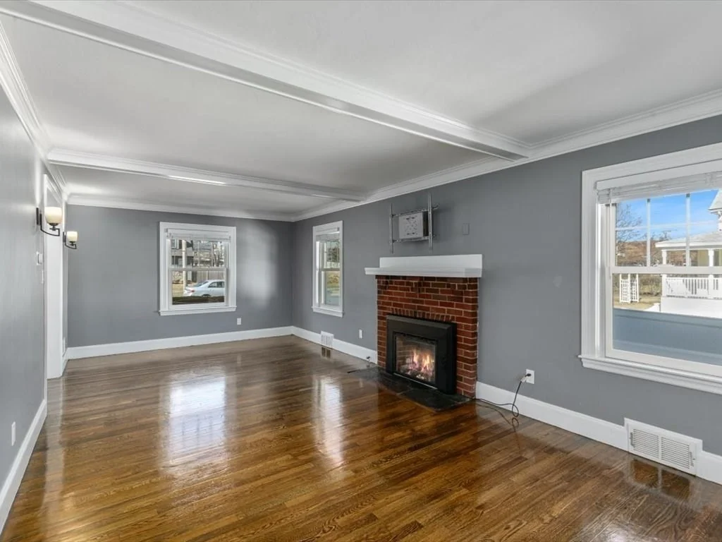 Photo of 1230 Main St