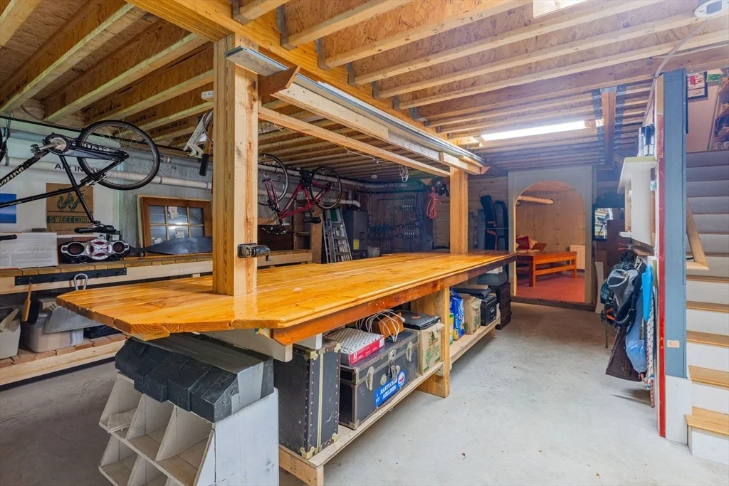 Photo of 27 Maverick St