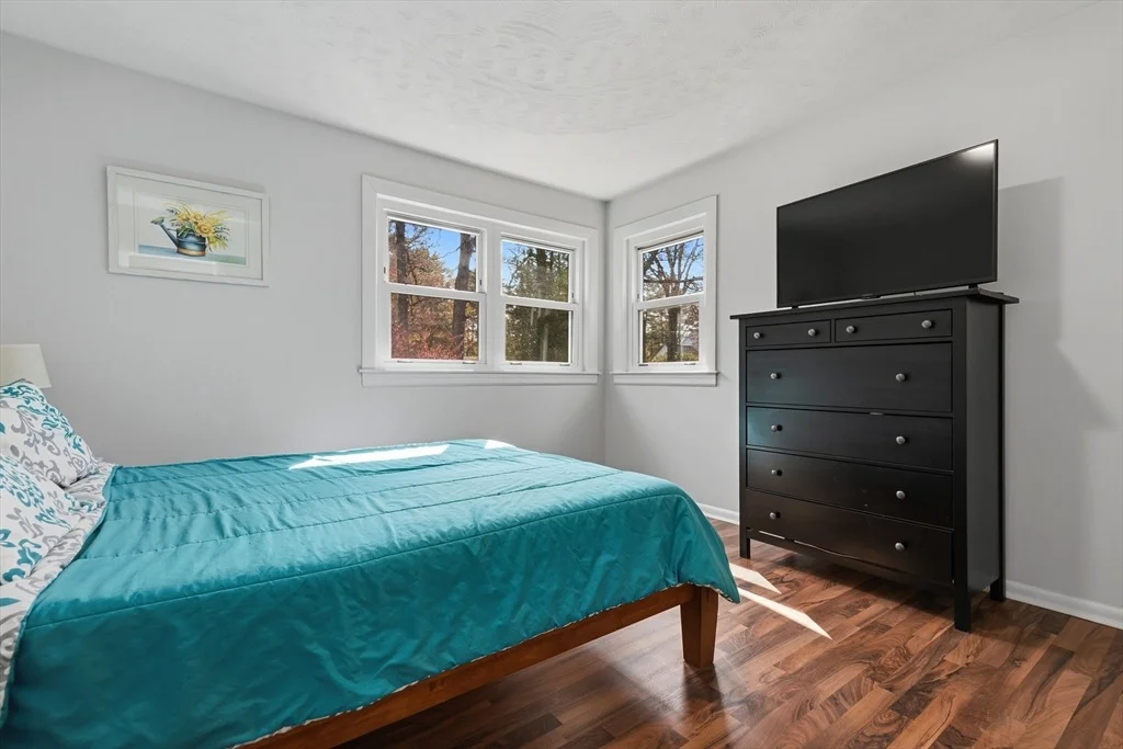 Photo of 21 Warren Rd
