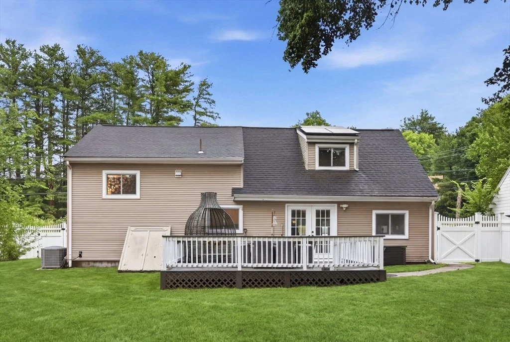 Photo of 769 Potter Rd