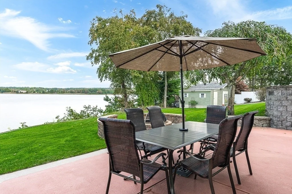 Photo of 43 Cliff Dr