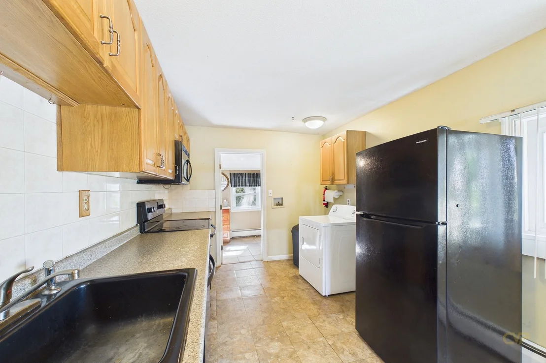 Photo of 7 Bayview Ave