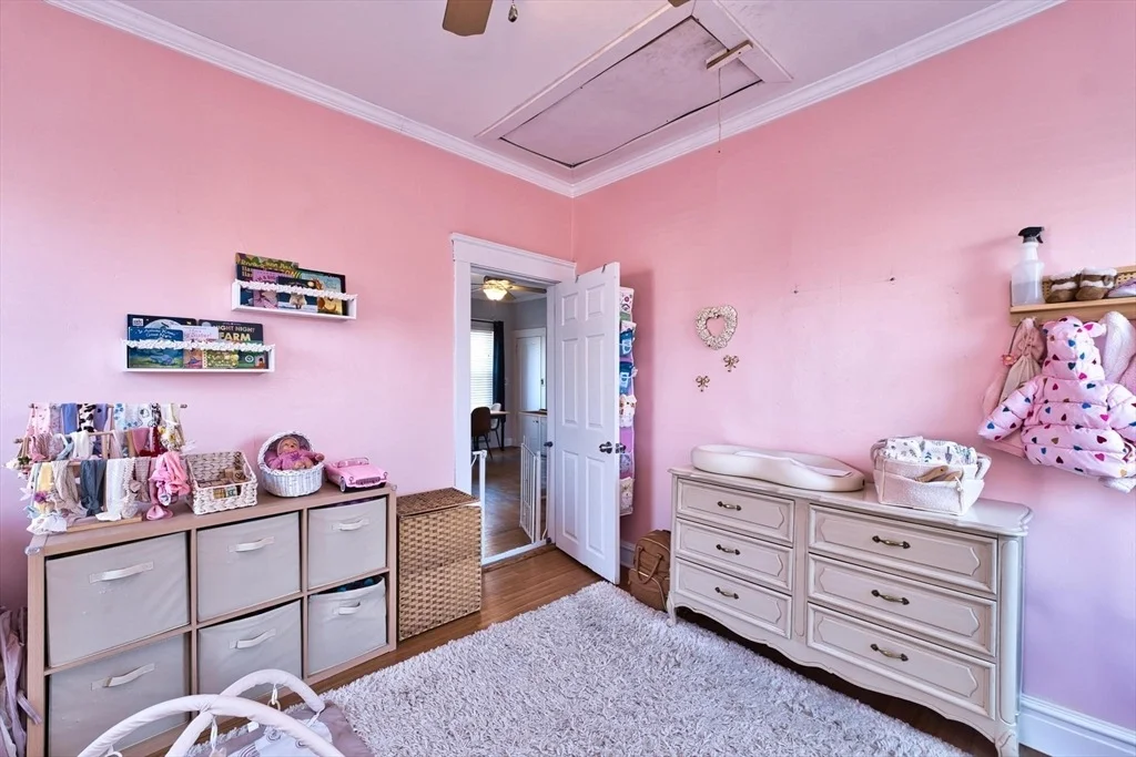 Photo of 627 King St
