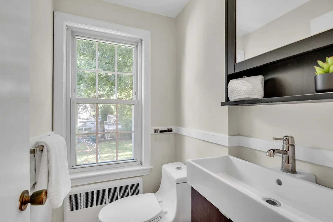 Photo of 33 Stowecroft Rd