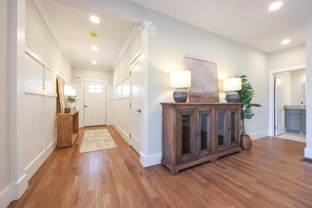 Photo of Unit UNIT39 at 42 Thomas Mann Circle