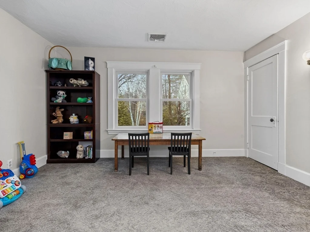 Photo of 55 Kellogg St