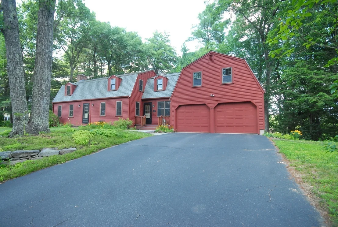Photo of 46 Tarbell Spring