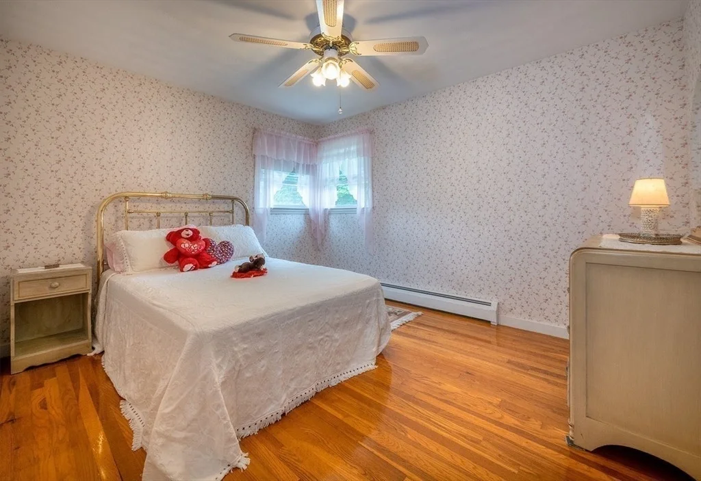 Photo of 17 Leslie Rd