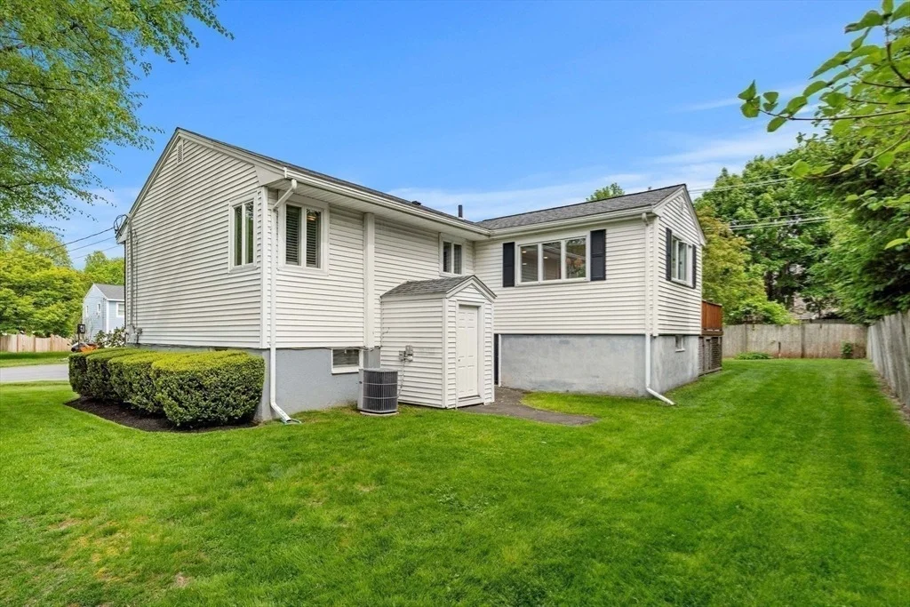 Photo of 25 Countryside Ln