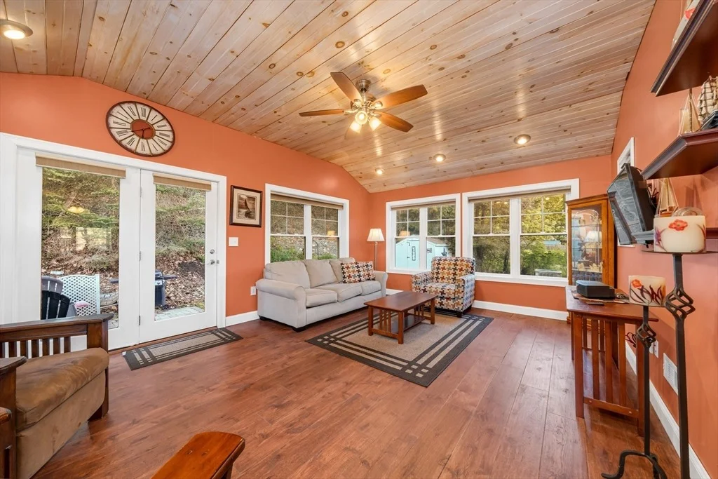 Photo of 88 Whitehall Rd