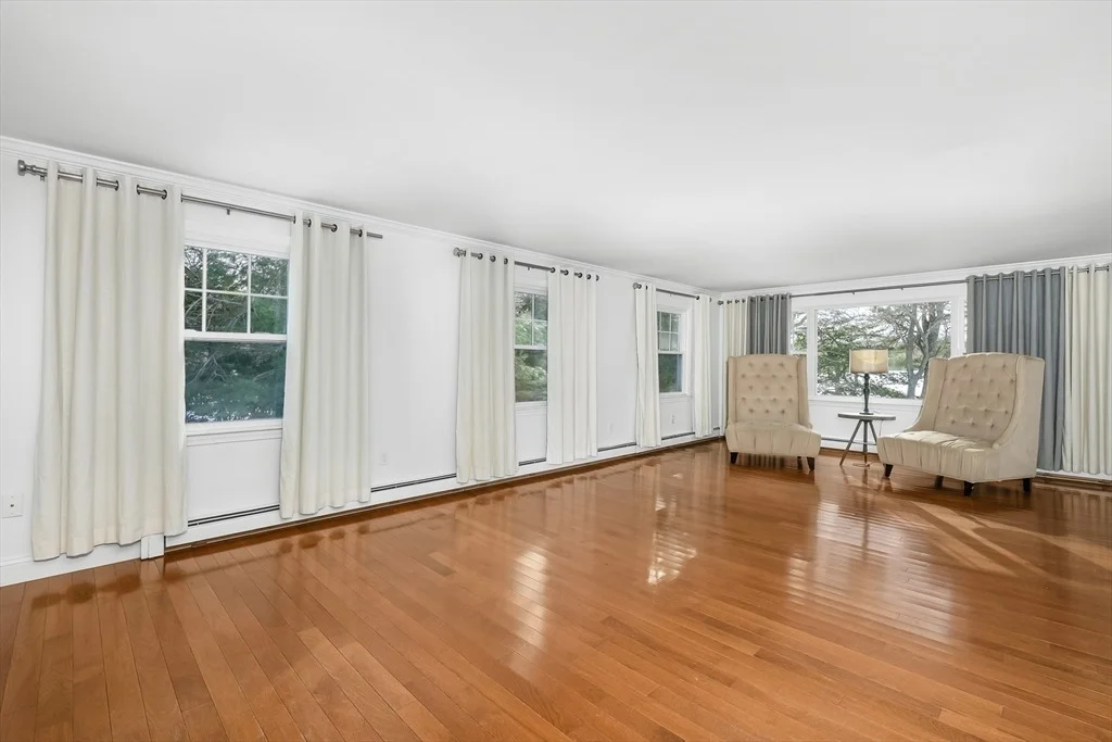Photo of 103 Pine Tree Dr