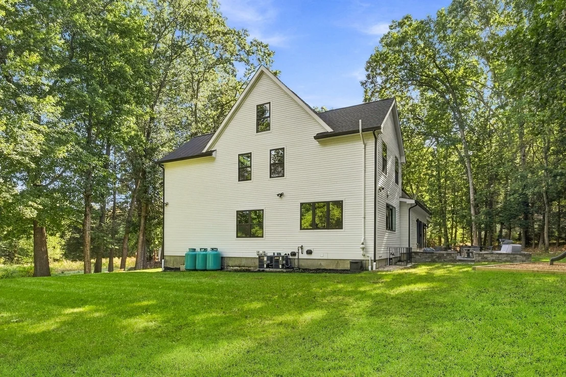 Photo of 25 Meadowbrook Road