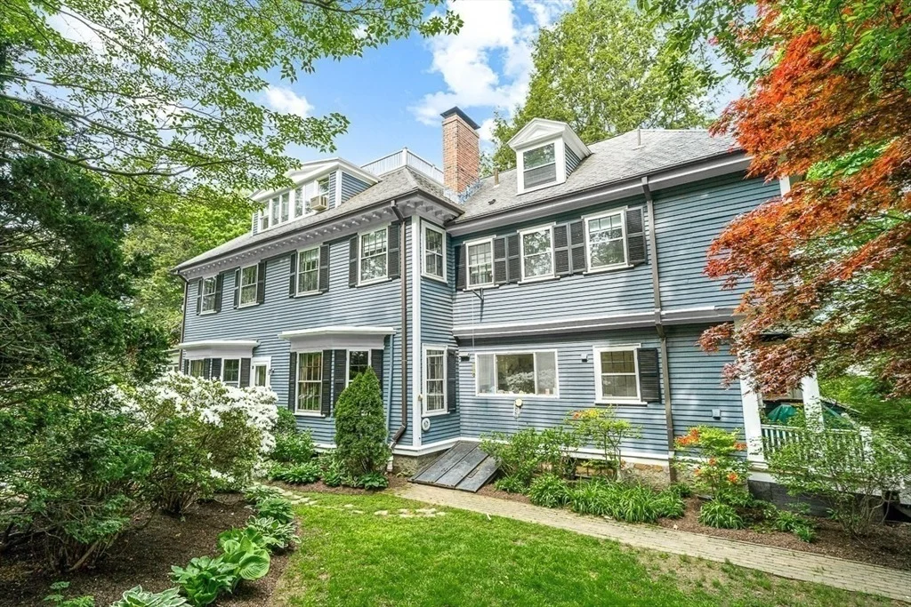 Photo of 42 Lawrence Rd