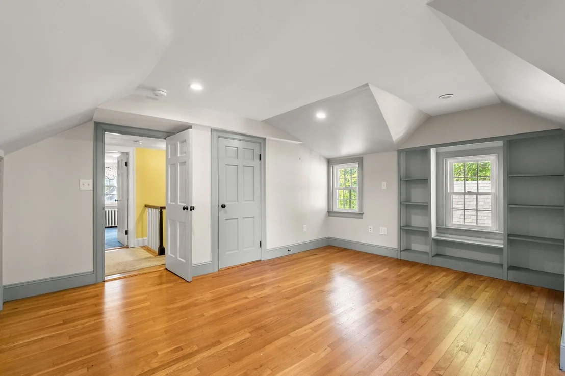 Photo of 13 Whitcomb Ave