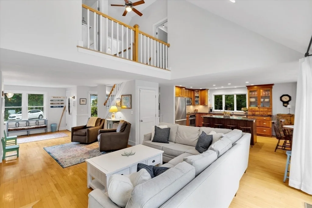 Photo of 575 Harwich Rd