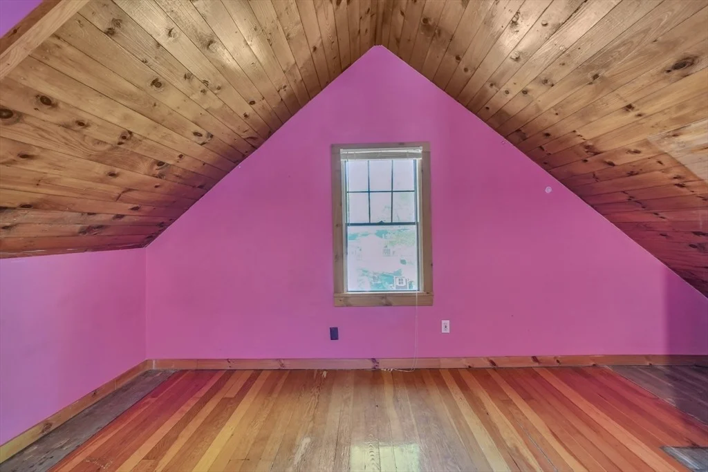 Photo of 210 Barton Rd