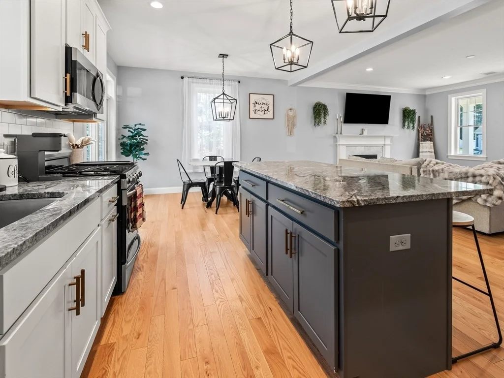 Photo of 25 Cobblestone Ln