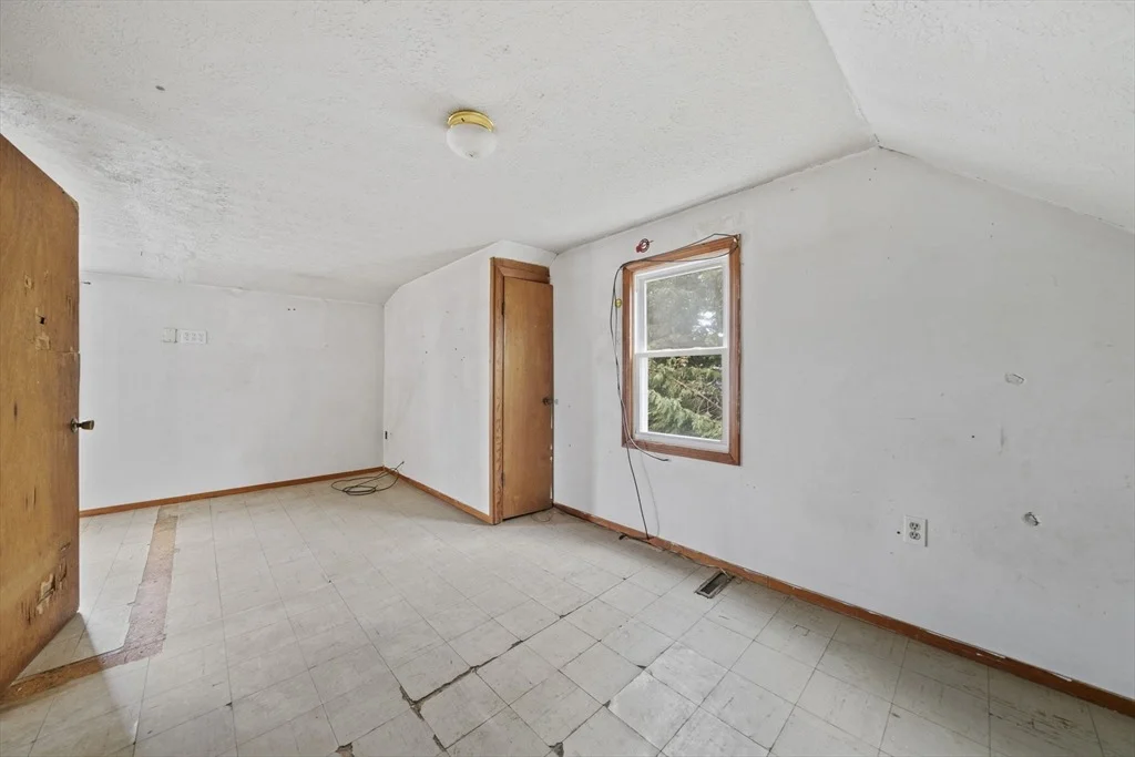 Photo of 93 Franklin St