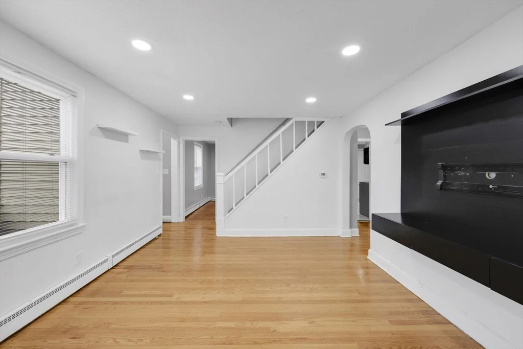 Photo of 38 Tinkham Rd