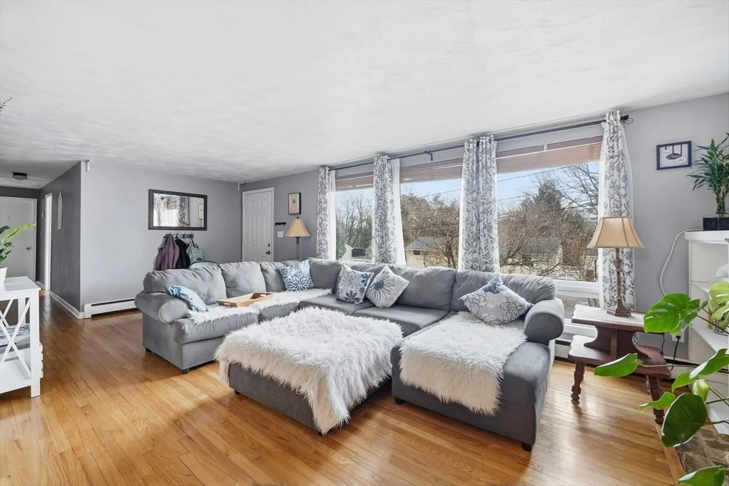 Photo of 11 Laurel Ter
