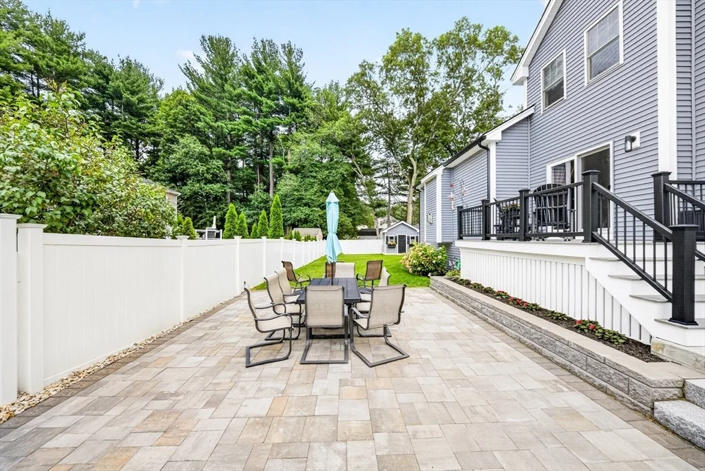 Photo of 2 Sequoia Street