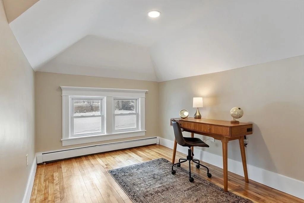 Photo of 130 Beverly Rd