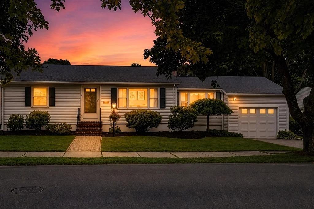 Photo of 7 Puritan Rd